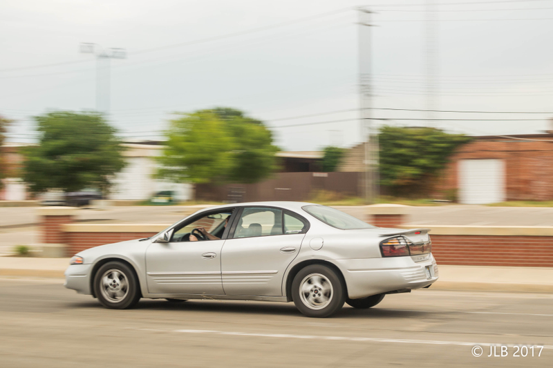 Illustration for article titled Pontiac Bonneville Photoshoot - Photo dump